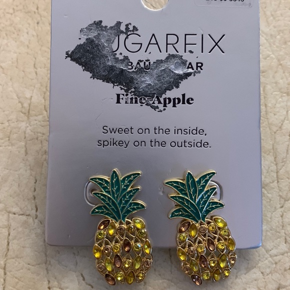Jewelry - NWT Earrings